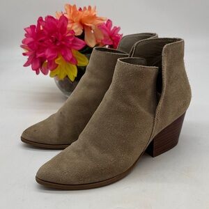 Dolce Vita Taupe Suede Ankle Booties with Stacked Heel Size 8.5